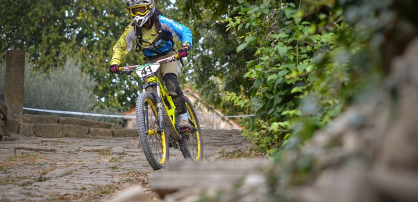 Nina Rupnik je uspešno pripeljala sezono do konca  in se izborila skupno zmago v seriji.