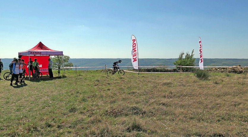 170414_endurogroznivideo_1000